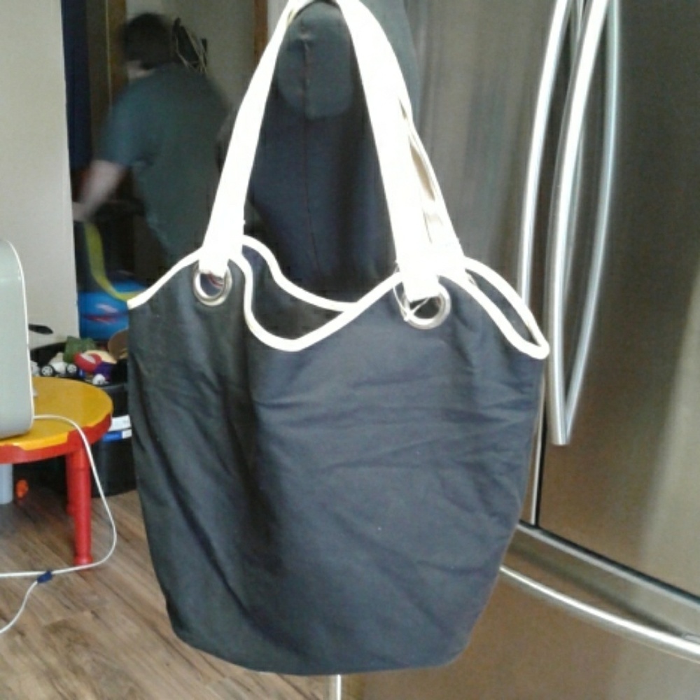 Joe boxer tote